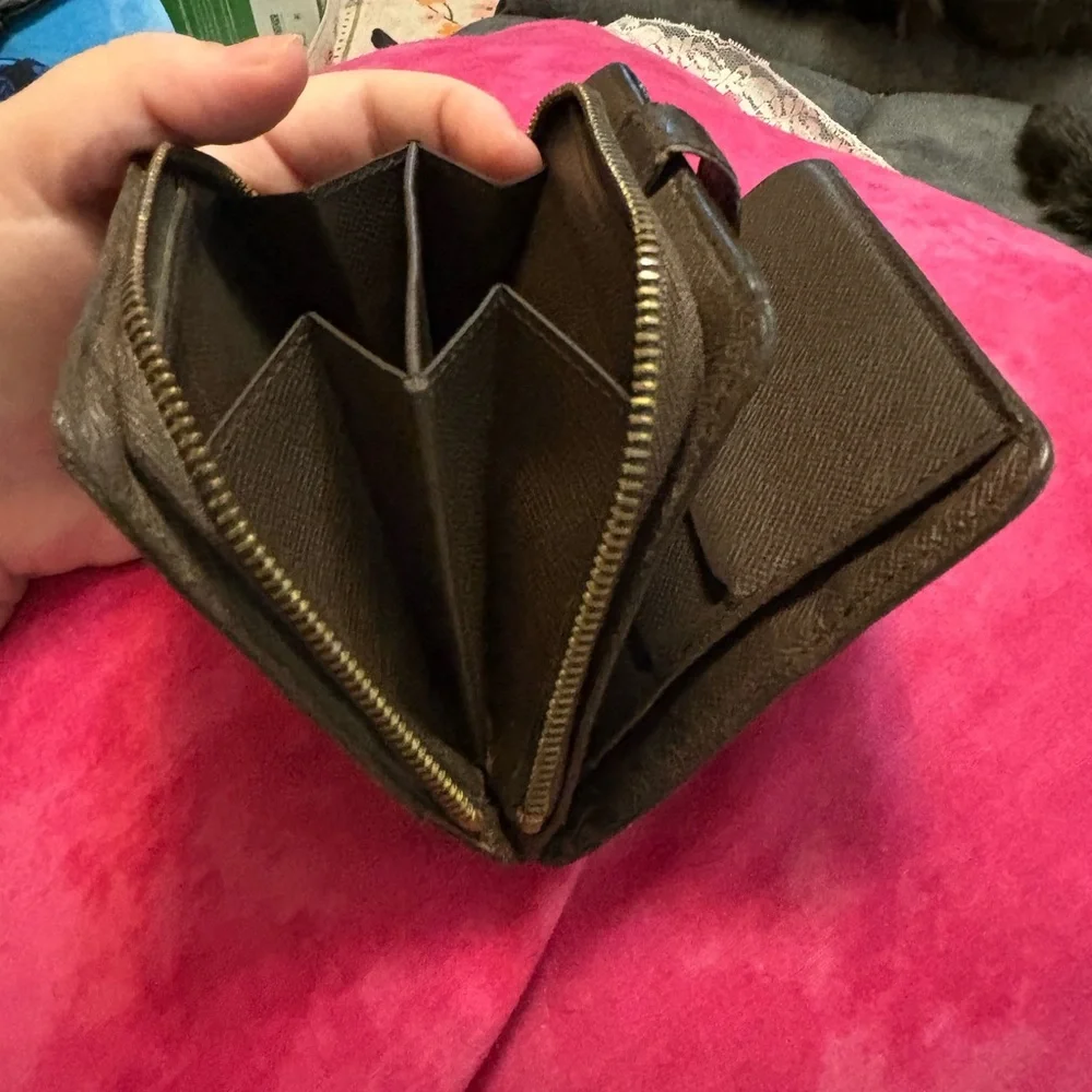 Louis Vuitton Monogram Compact Wallet - Picture 11 of 12